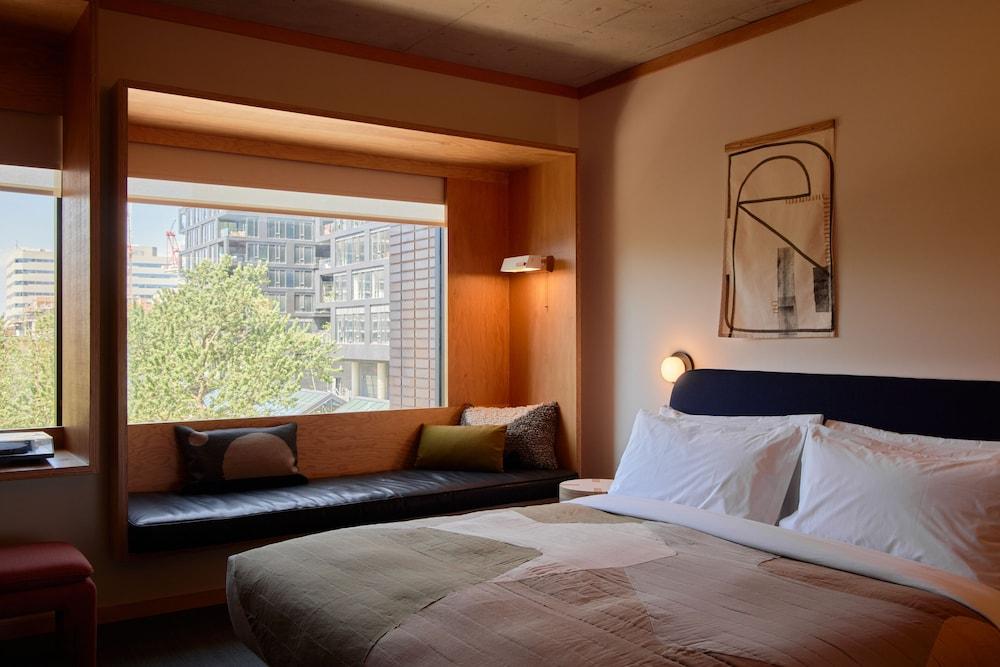 Ace Hotel Toronto Room Type - Room (Large)