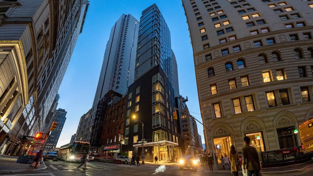 Hotel Indigo NYC Financial District by IHG - Tap to explore photos
