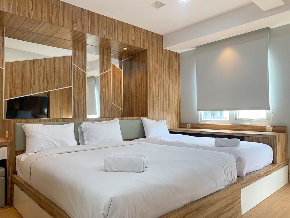 Fancy And Nice Studio At Sunter Park View Apartment