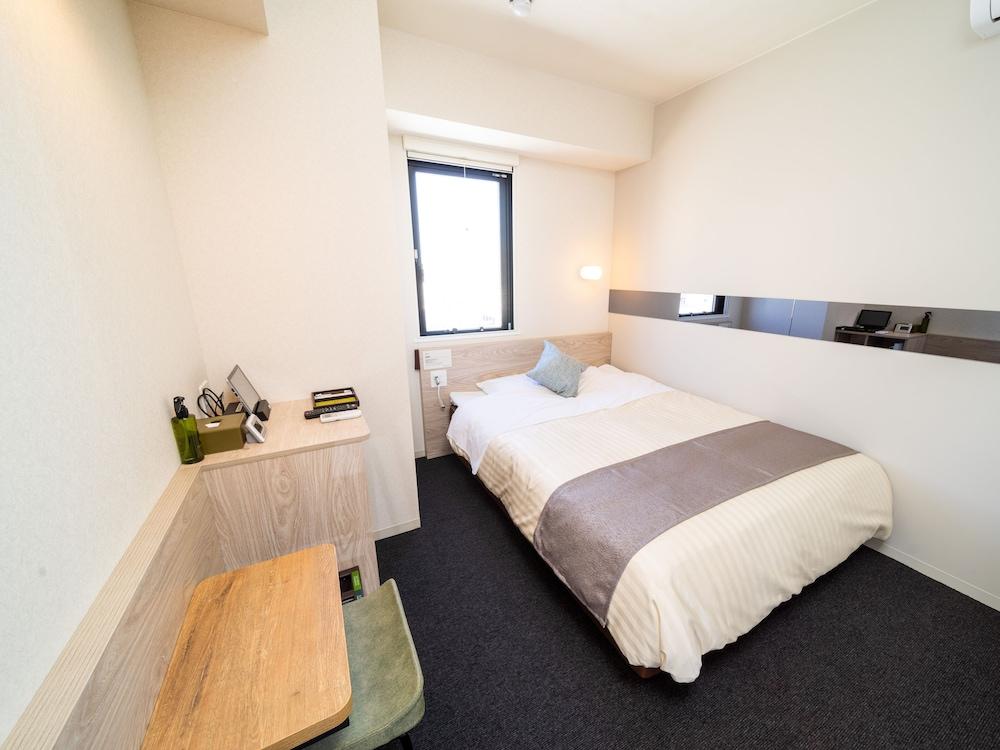Super Hotel Premier Akihabara Room Type - Double Room