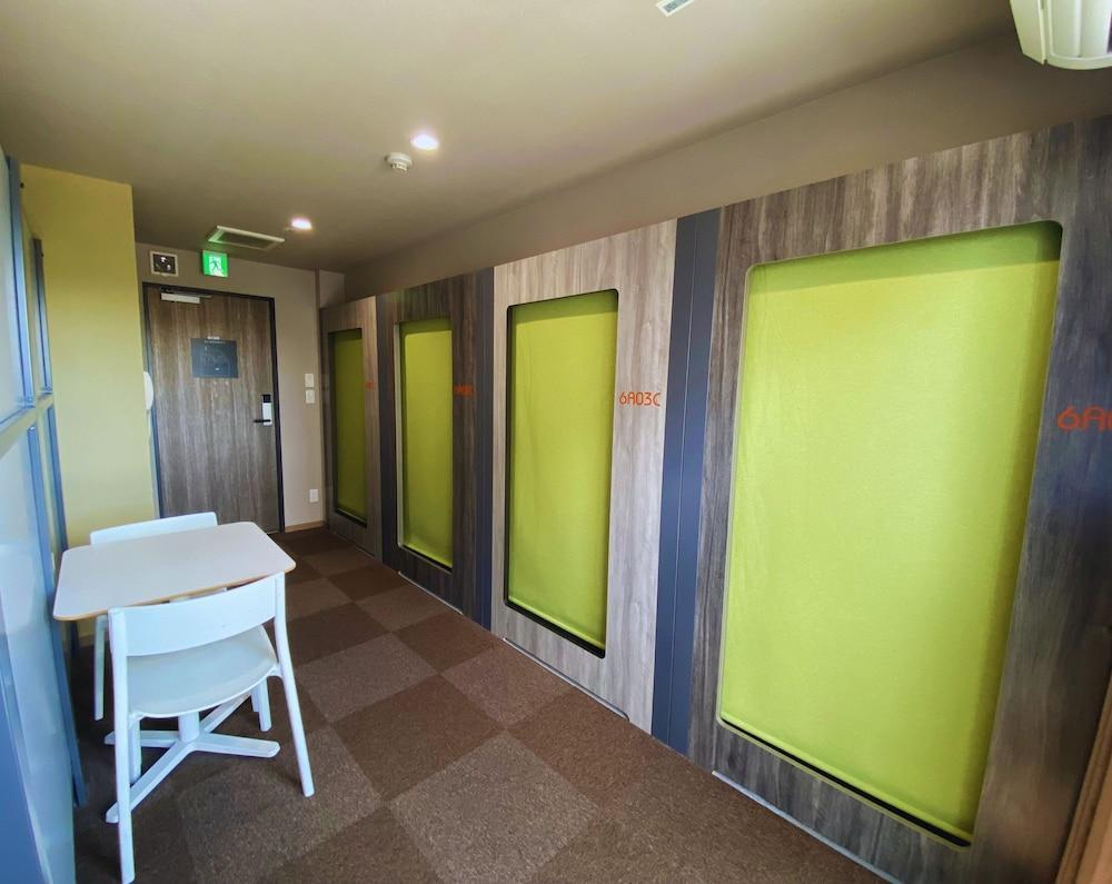 Beagle Tokyo Hostel and Apartments Room Type - Comfort Shared Dormitory, Men only, Non Smoking