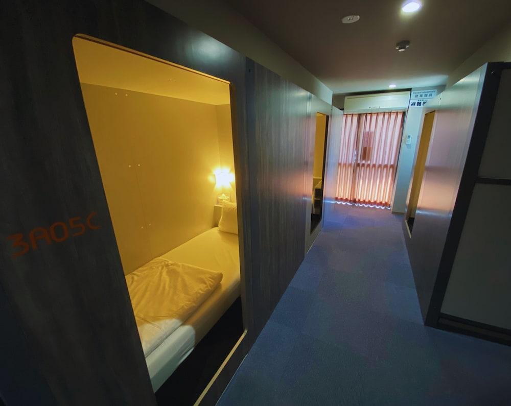 Beagle Tokyo Hostel and Apartments Room Type - Comfort Shared Dormitory, Women only, Non Smoking