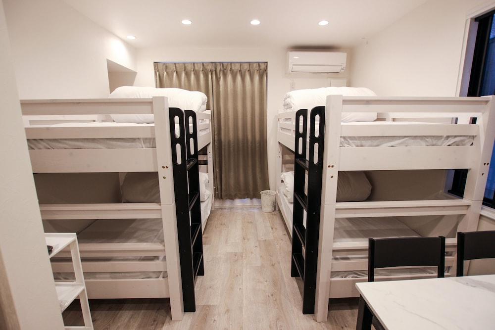 Villa Roppongi Room Type - Economy Quadruple Room, Non Smoking