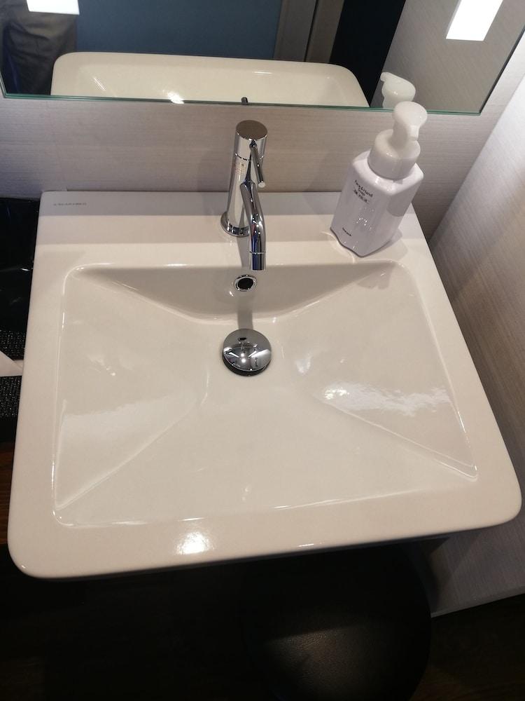 Hotel Emit Ueno Room Type - [Non-Smoking] Standard Double Room (Shower Booth)