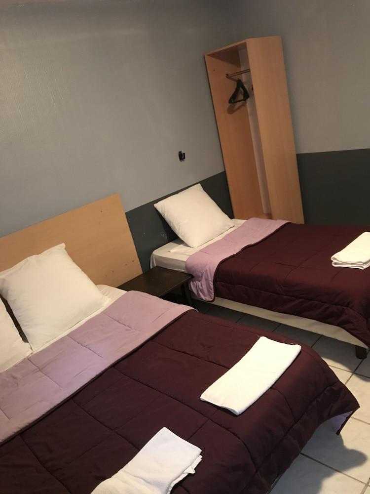FM Hotel Room Type - Triple Room