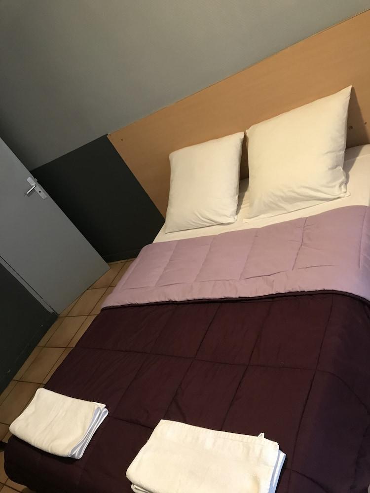 FM Hotel Room Type - Double Room