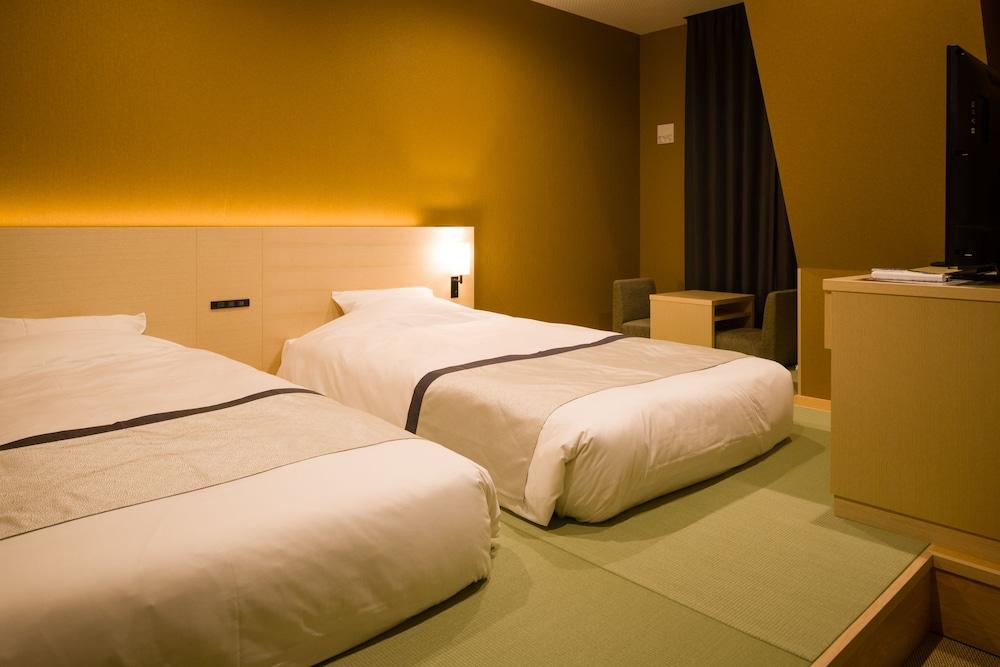 Tosei Hotel Cocone Ueno Room Type - Japanese Style Modern Twin Room [Check-out at 10AM]