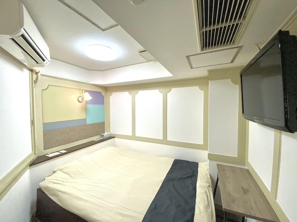 Tabist Hotel Florida Ikebukuro Room Type - Double Room, Smoking