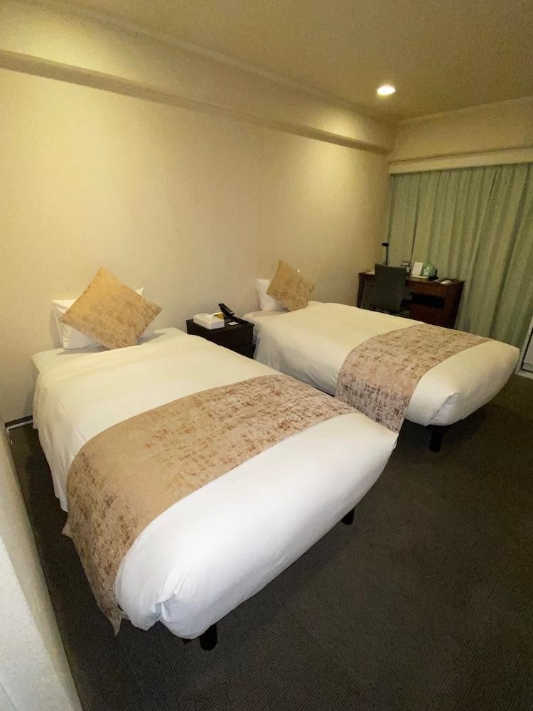Roppongi Plaza Hotel Room Type - Basic Twin Room, Twin Beds, Non smoking