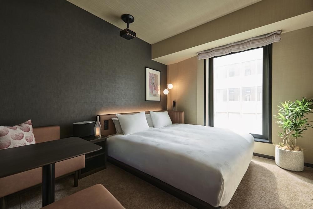 The Royal Park Canvas Ginza Corridor Room Type - Superior Room, 1 King Bed, Non Smoking (PROCECCO,3-7F) The Royal Park Canvas Ginza Corridor Room Type - Superior Room, 1 King Bed, Non Smoking (PROCECCO,3-7F)