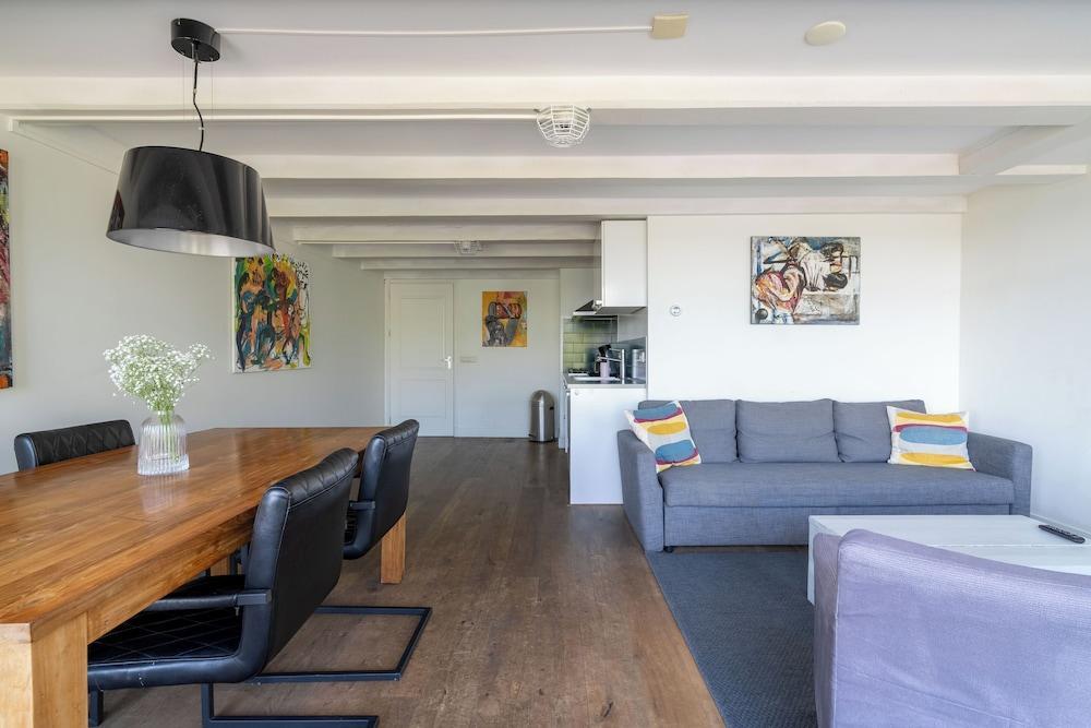 Amsterdam Centre Harbour Apartments - Tap to explore photos