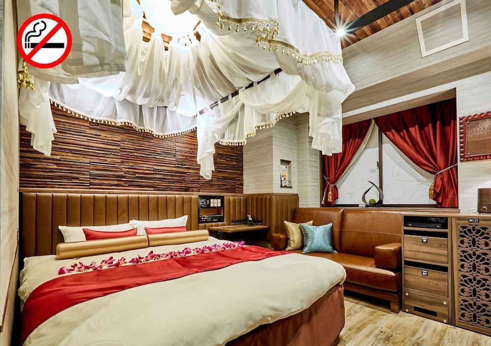 Petit Bali Ikebukuro - Adults Only Room Type - Standard Double Room, 1 Queen Bed, Refrigerator & Microwave Petit Bali Ikebukuro - Adults Only Room Type - Standard Double Room, 1 Queen Bed, Refrigerator & Microwave