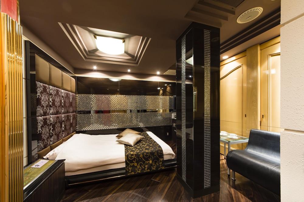 HOTEL APiO - Adults Only - Tap to explore photos