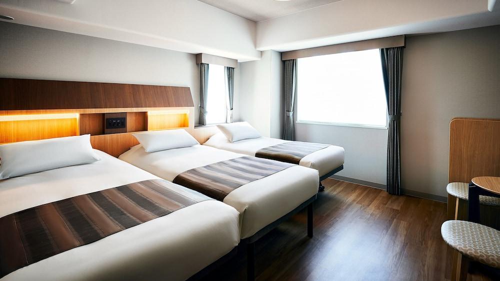 Hotel Monte Hermana Tokyo Room Type - Triple Room, Non Smoking