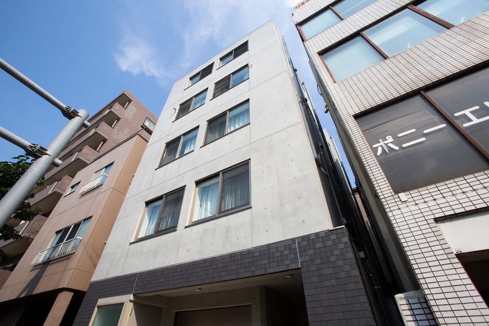 Laffitte Hirai Condominium Hotel - Tap to explore photos