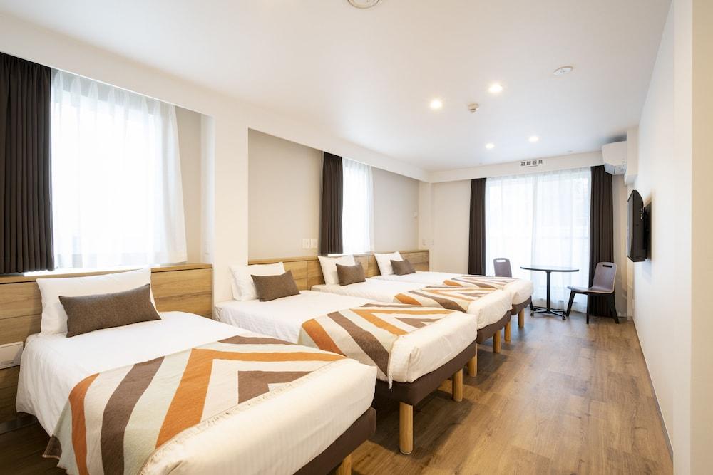 Eisei Stay Room Type - Deluxe Quadruple Room