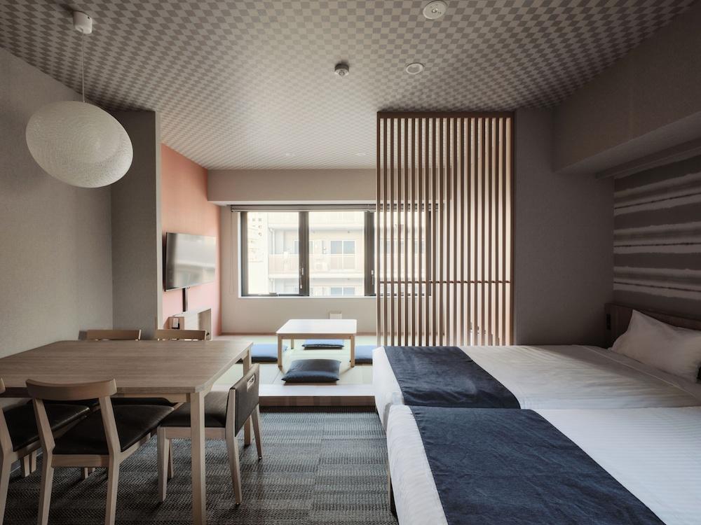 MONday Apart Premium GINZA SHINTOMICHO