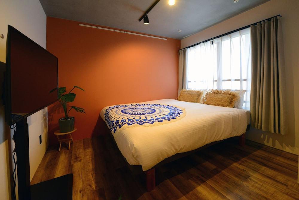 Luana Shibuya Room Type - Deluxe Room