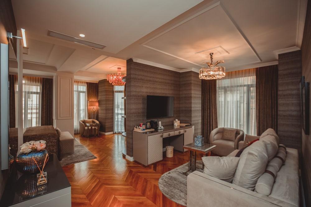 De Reve Galata Room Type - Exclusive Studio Suite, Partial Sea View