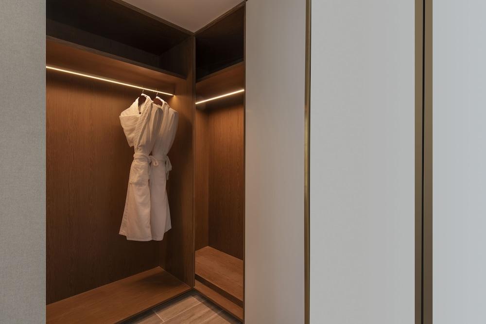 Rixos Gulf Hotel Doha Room Type - Junior Suite, 1 King Bed
