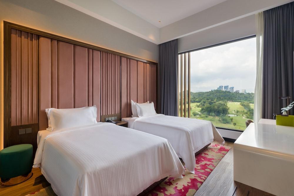 M Resort & Hotel Room Type - Deluxe Room, 2 Twin Beds, Golf View M Resort & Hotel Room Type - Deluxe Room, 2 Twin Beds, Golf View