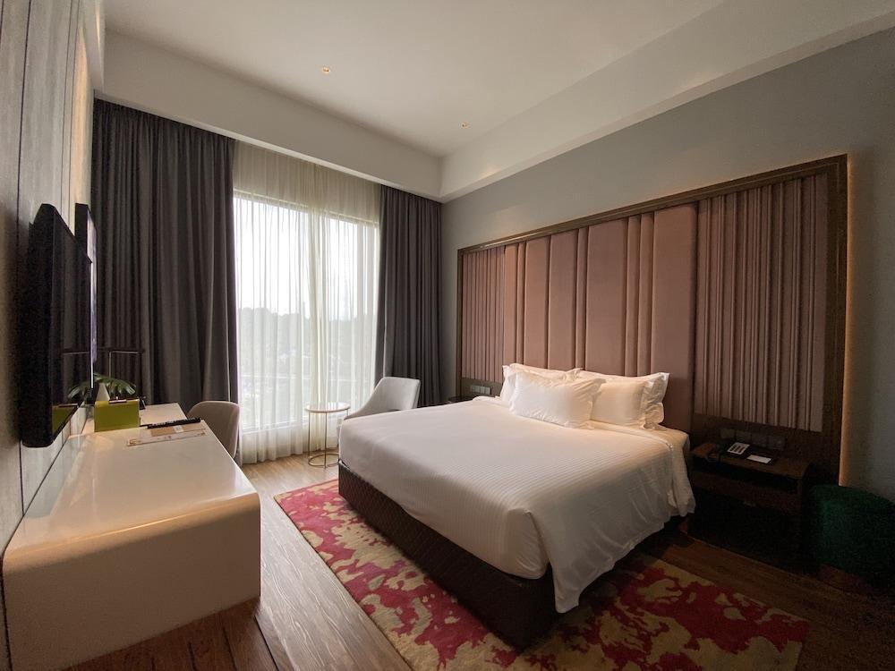 M Resort & Hotel Room Type - Superior Room, 1 King Bed, Golf View M Resort & Hotel Room Type - Superior Room, 1 King Bed, Golf View
