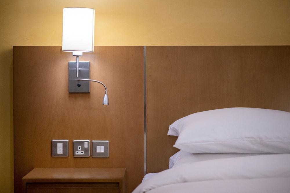 La Maison Hotel Doha Room Type - Classic Twin Room, Non Smoking