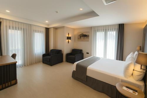 Imagine Istanbul - Sultanahmet Room Type - Luxury Deluxe Room with Balcony Turkish Hammam Sink Imagine Istanbul - Sultanahmet Room Type - Luxury Deluxe Room with Balcony Turkish Hammam Sink
