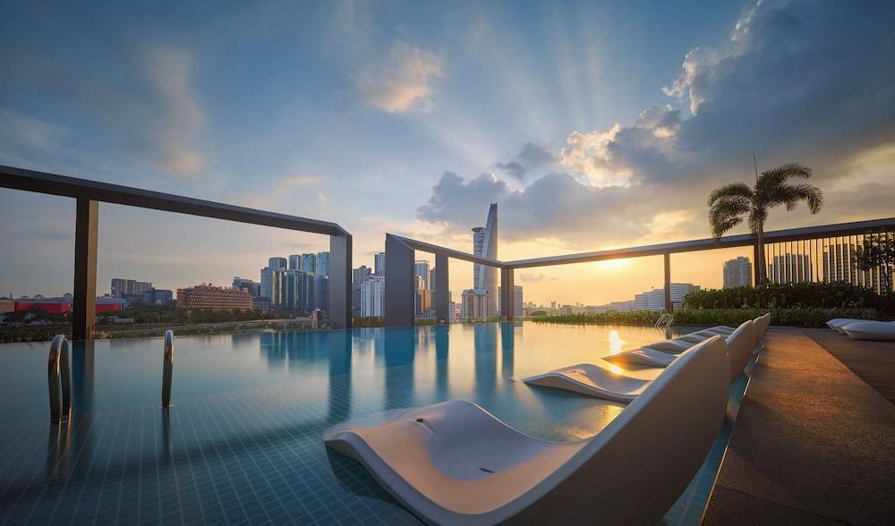 Amari Kuala Lumpur - Tap to explore photos