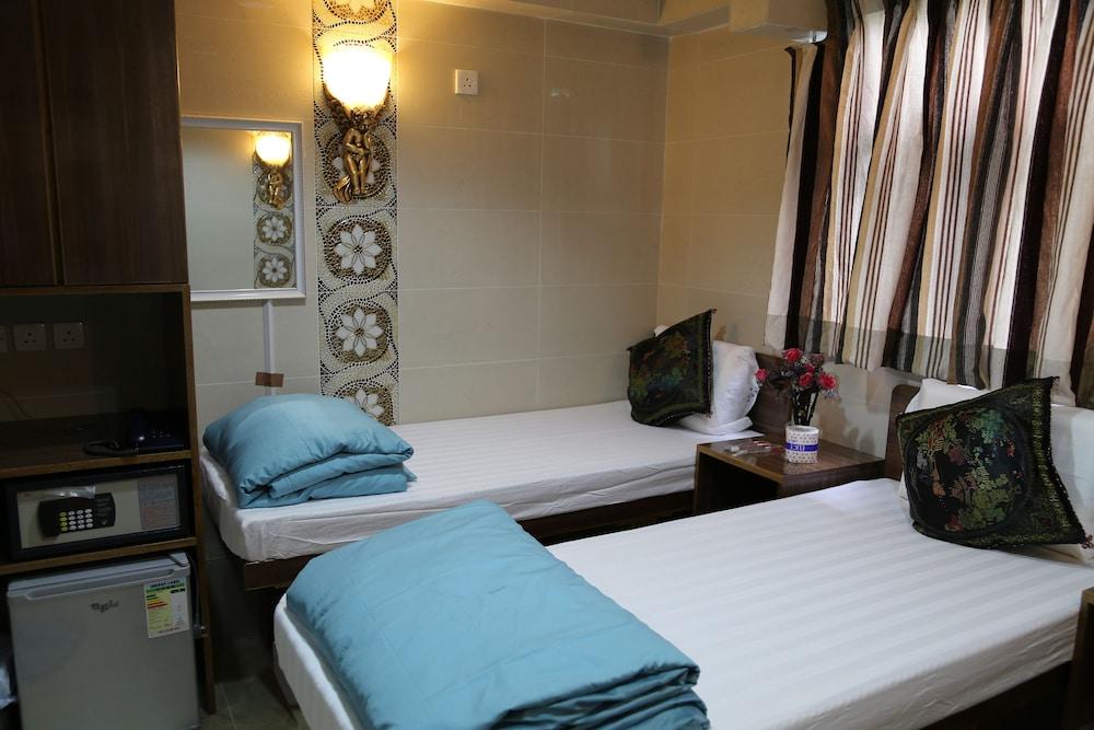 Legend Guest House Room Type - Deluxe Twin Room