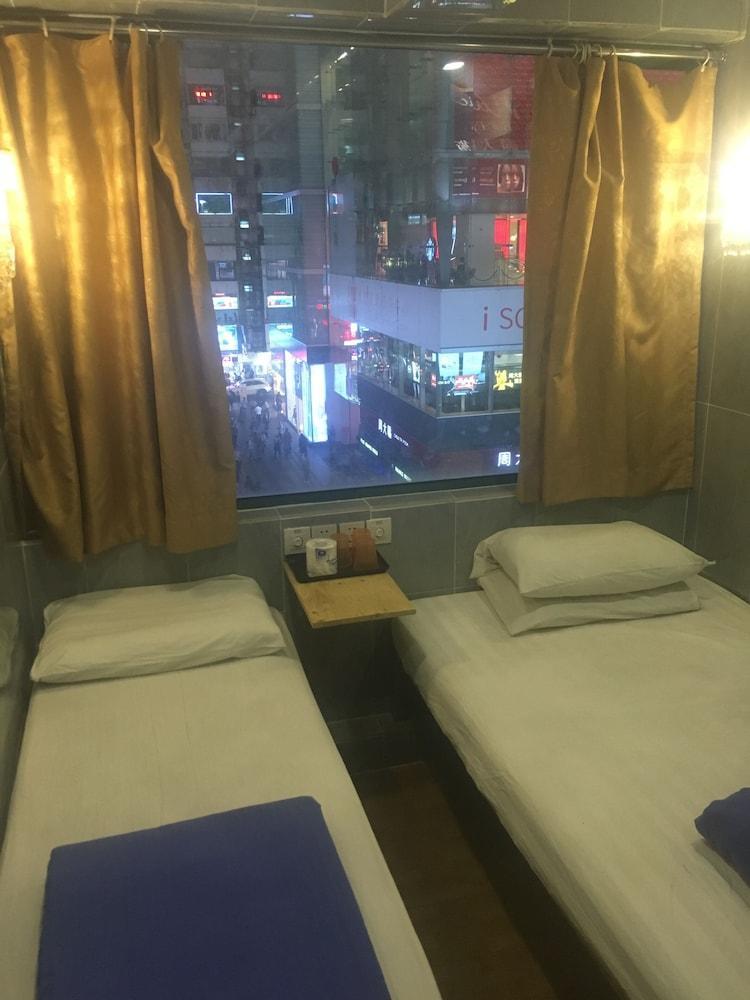 Oriental Pearl Hostel Room Type - Business Double Room