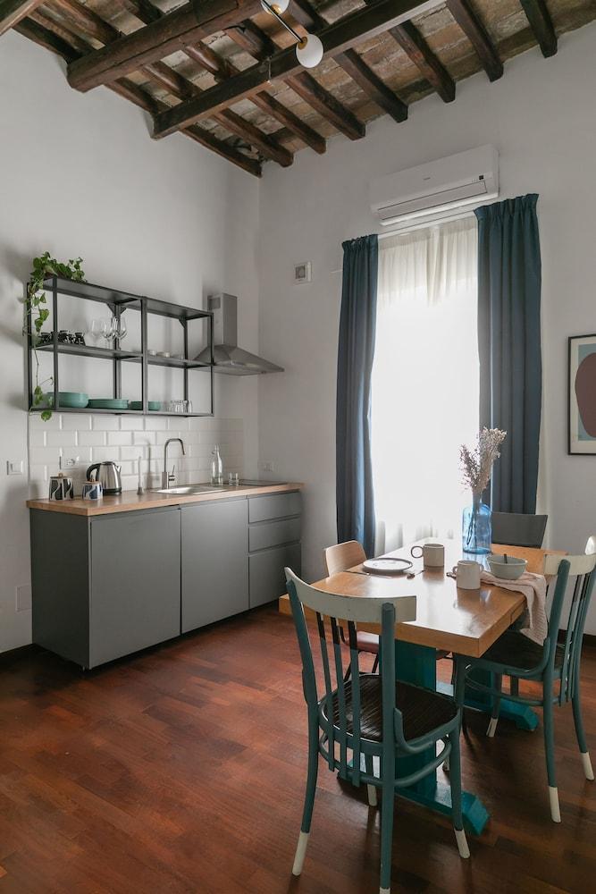 Passepartout Room Type - Exclusive Condo