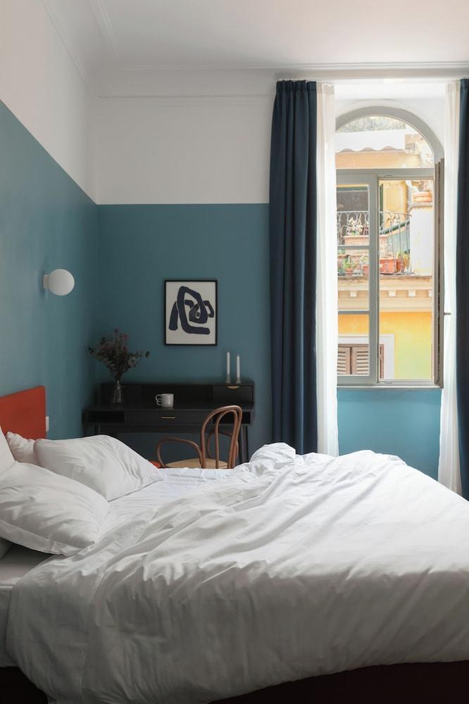 Passepartout Room Type - Junior Suite