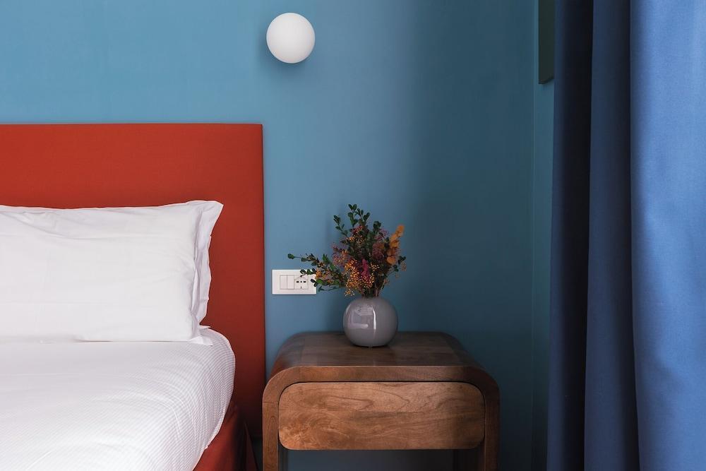 Passepartout Room Type - Deluxe Room