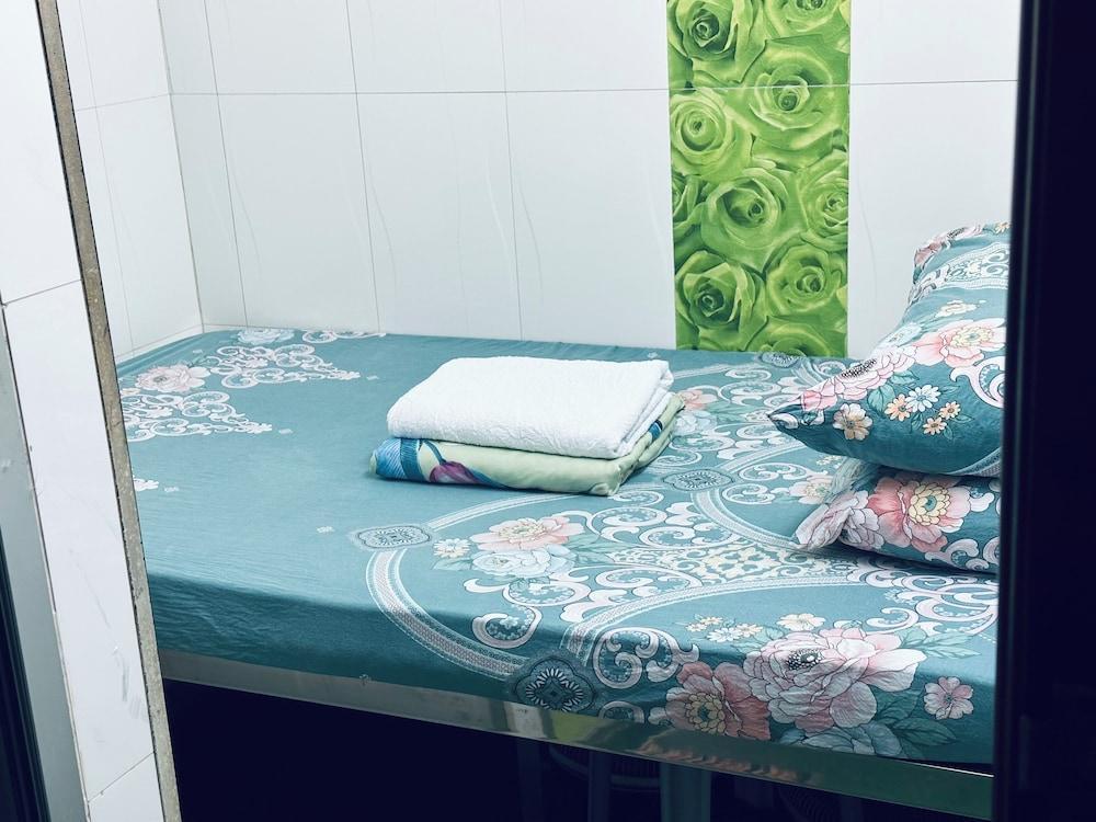 NEW COSMOS GUEST HOUSE - Tap to explore photos