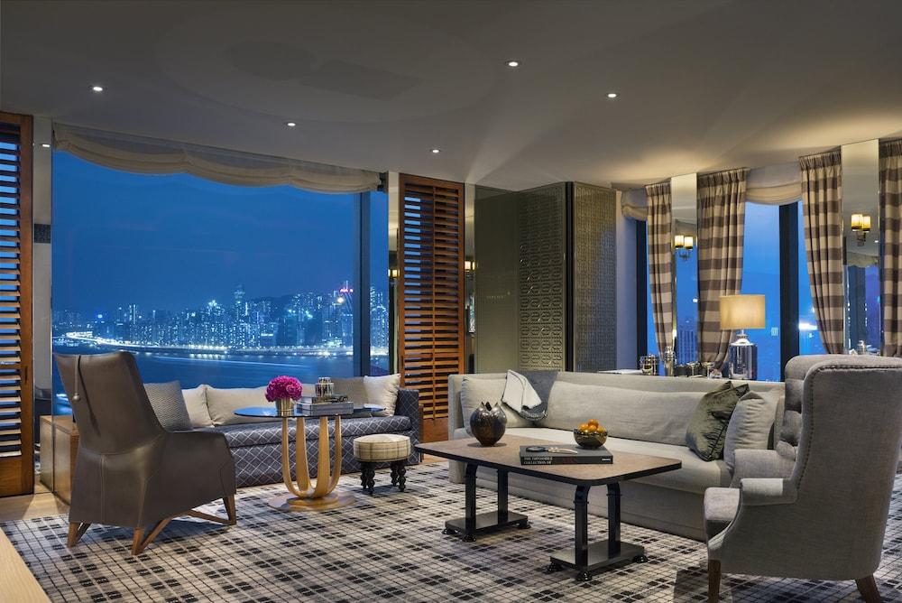 Rosewood Hong Kong Room Type - Harbour Corner Suite
