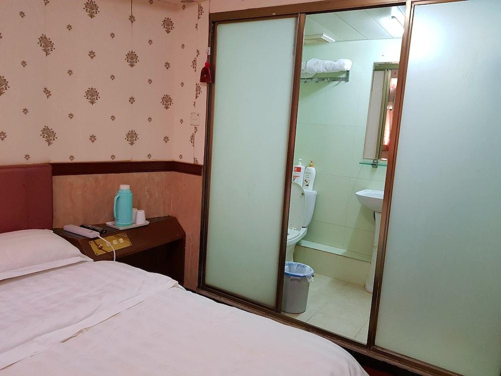 Hong Kong Astronaut's Hotel Room Type - Junior Double Room, 1 Double Bed