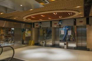 Hoo Sang Hostel 香港豪生酒店 - Tap to explore photos