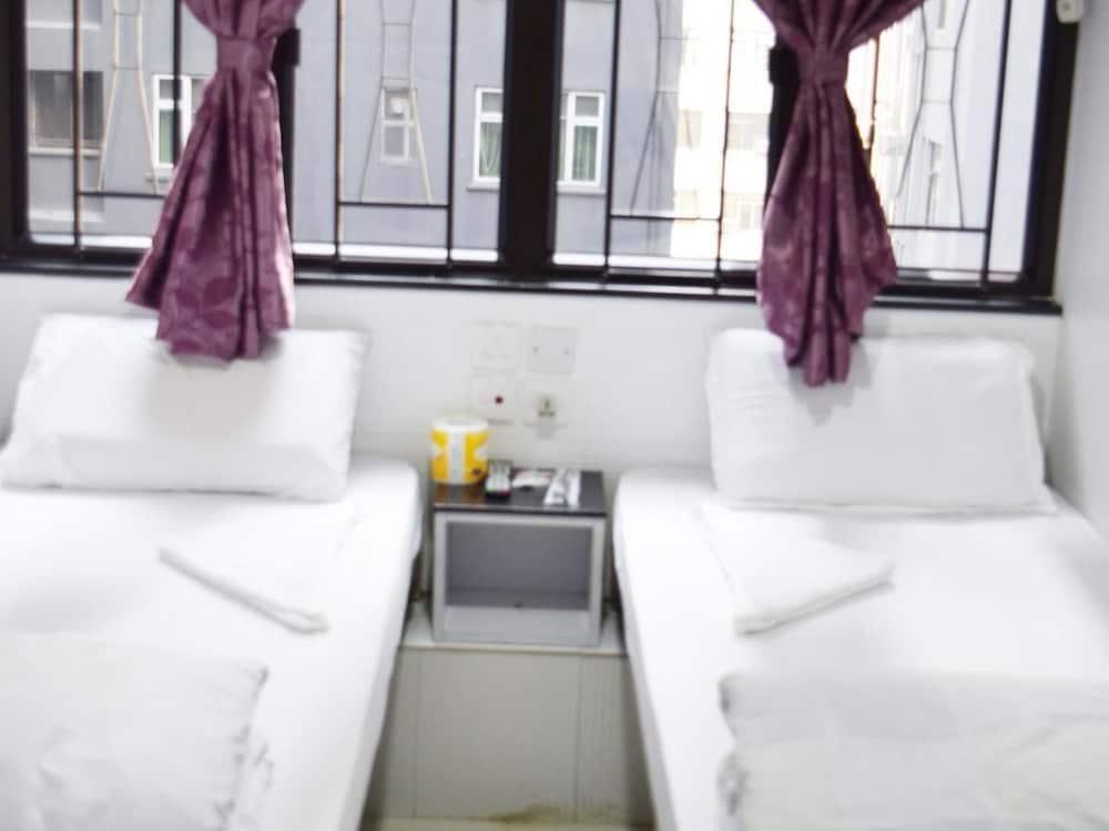 Om Guest House Room Type - Twin Room
