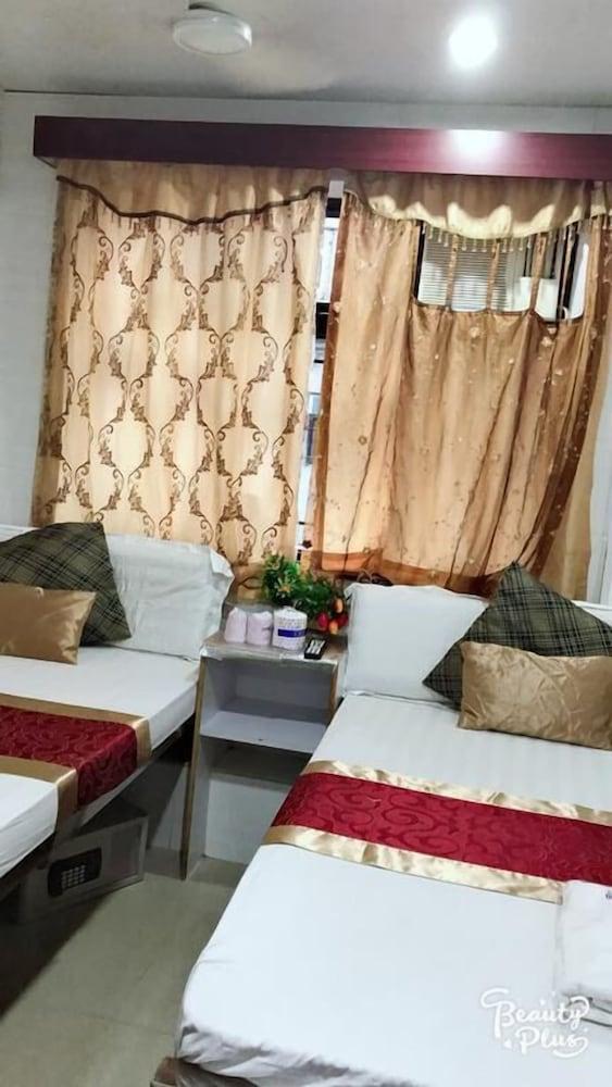 Om Guest House Room Type - Triple Room