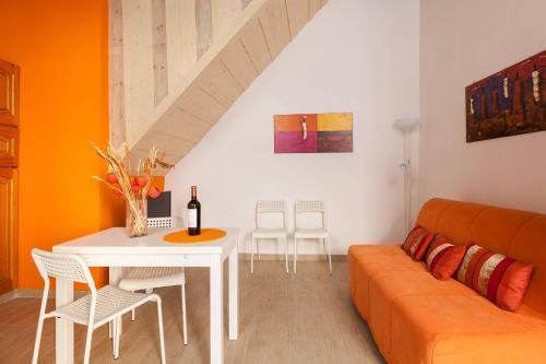 Boccanera a Trastevere Holiday Apartment - Tap to explore photos