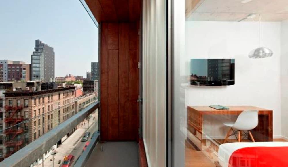 The Nolitan Room Type - Superior Queen Room with Balcony