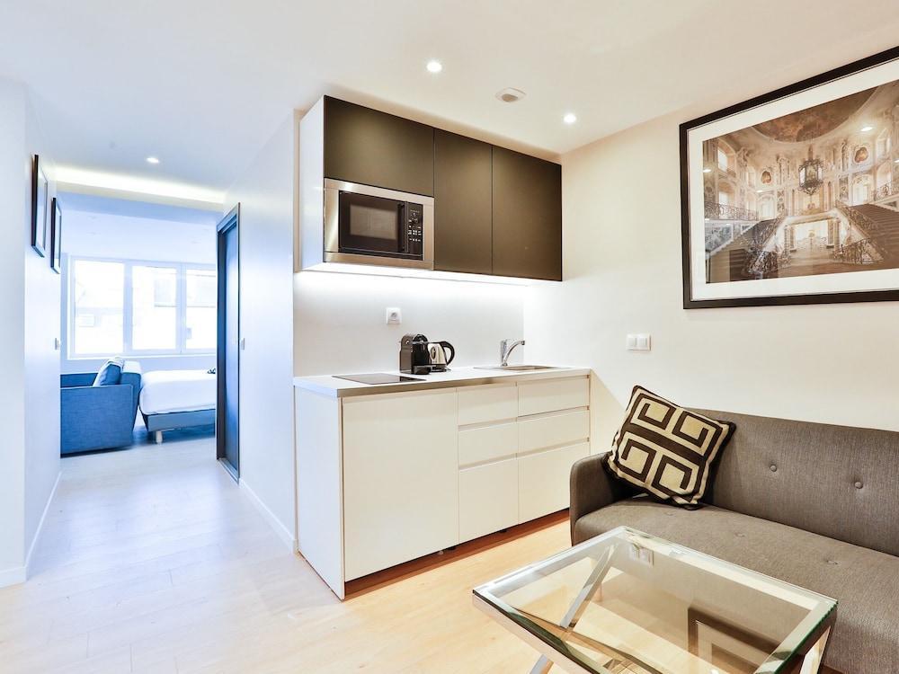 Blue Nights Appartements 108 Room Type - Elite Apartment, Private Bathroom, City View (602)