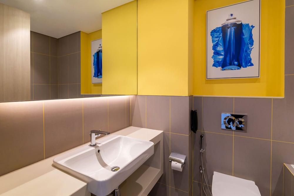 ibis Styles Dubai Deira Room Type - Standard Room King