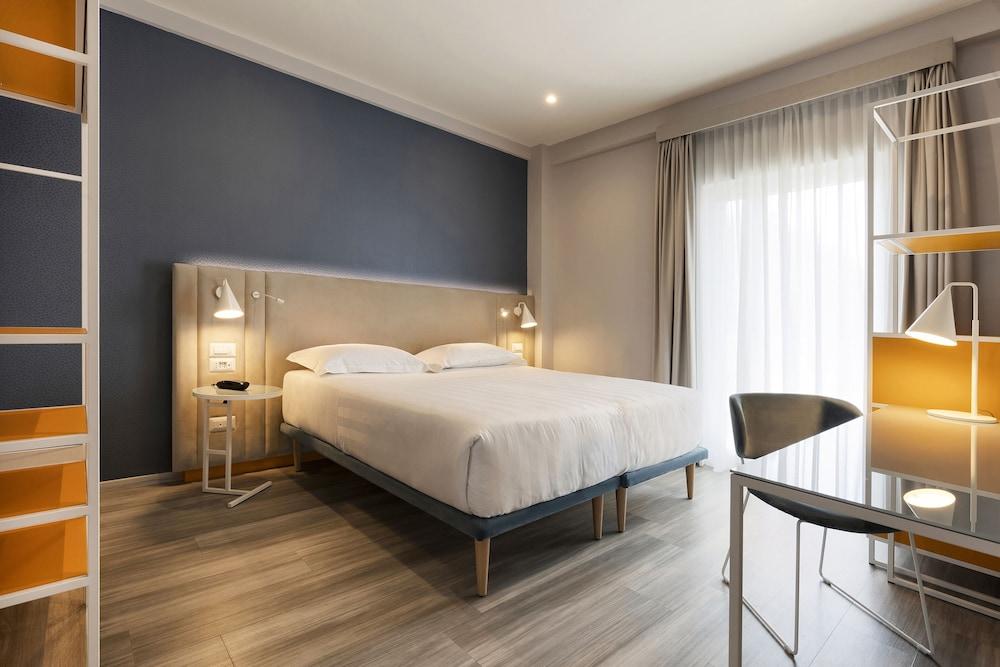 Adesso Hotel Room Type - Classic Double or Twin Room, Balcony