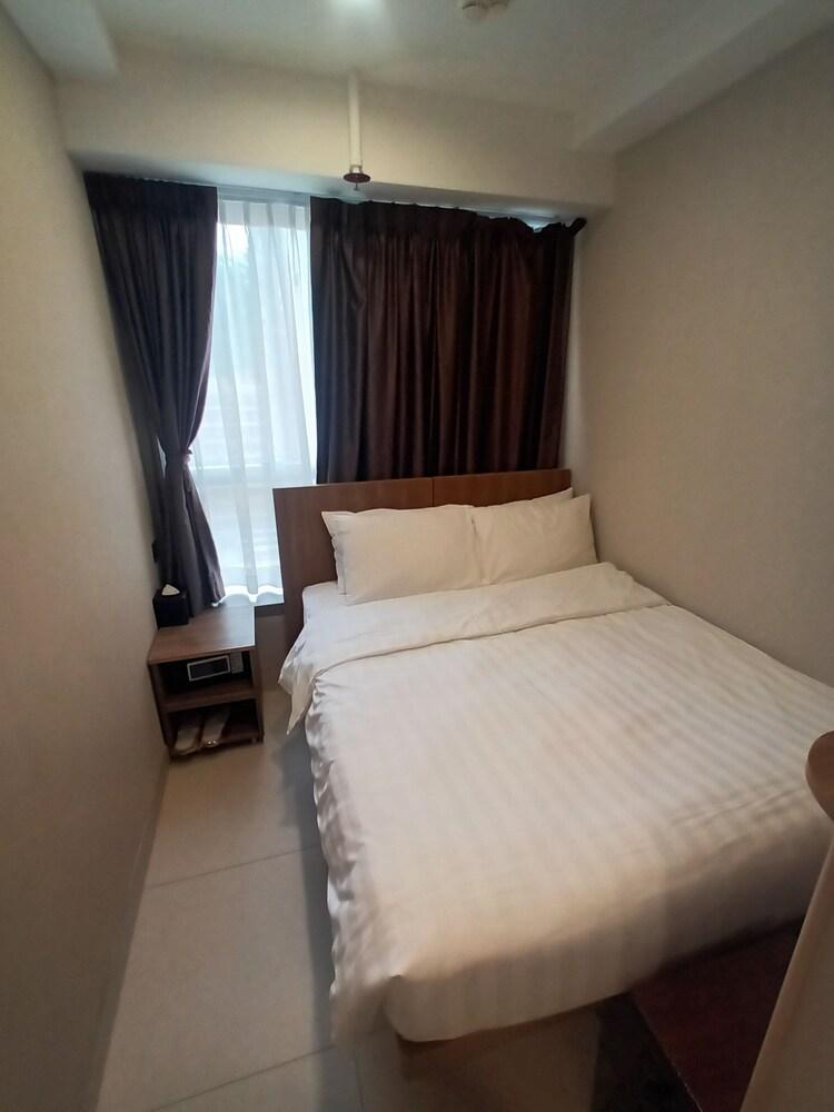 WE Hotel Kowloon Room Type - Elite Double Room, Non Smoking, City View WE Hotel Kowloon Room Type - Elite Double Room, Non Smoking, City View