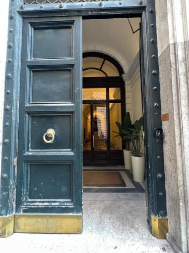 ELICAL Exclusive Private Suites - Tap to explore photos