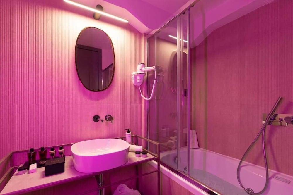 Loly Boutique Hotel - Tap to explore photos