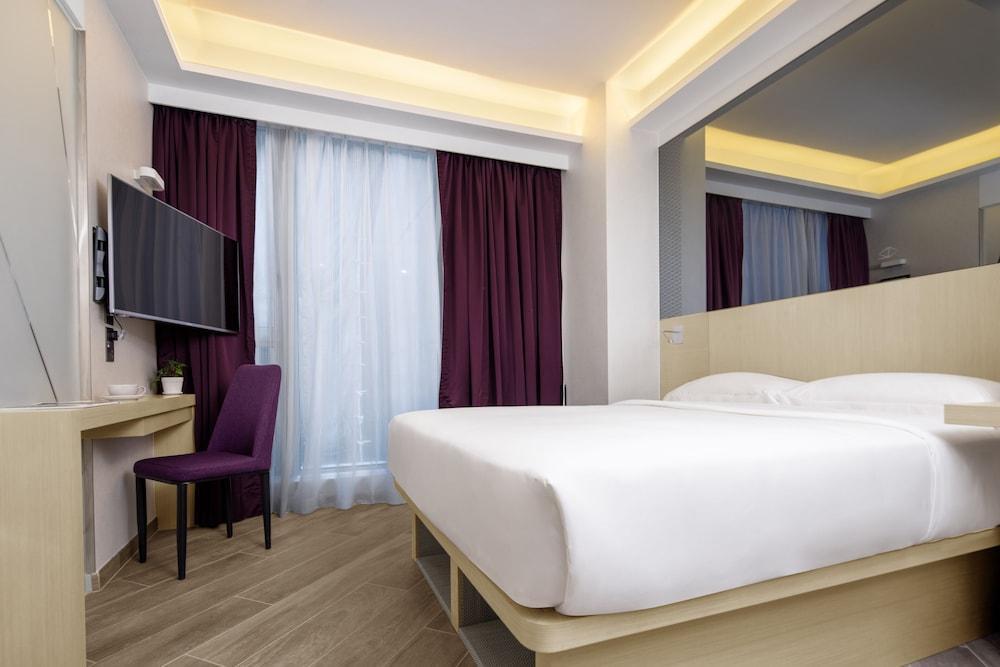 Starphire Hotel Room Type - Starphire Double Room