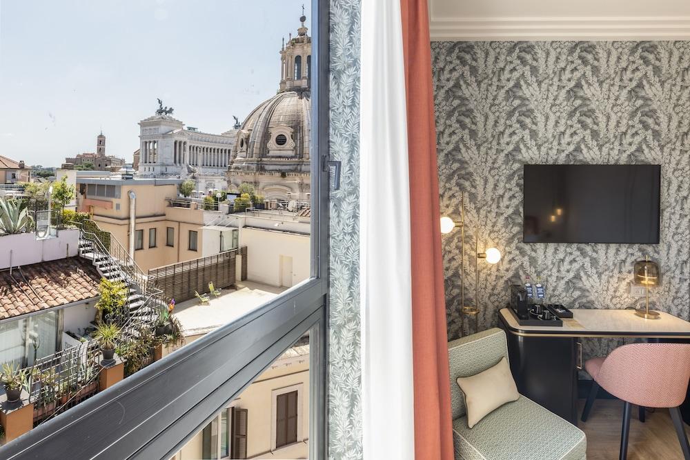 H10 Palazzo Galla Room Type - Superior Venezia